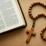 biblia y rosario