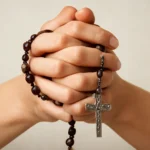 como rezar el rosario.